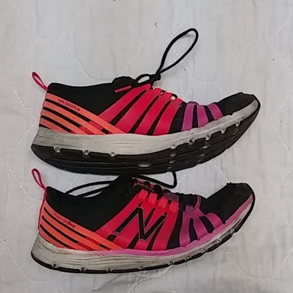 Women's new balance shoes
